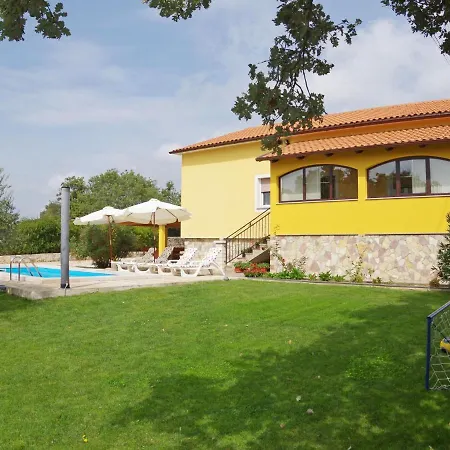 Villa Peaceful Villa In Jursici With Private Pool
